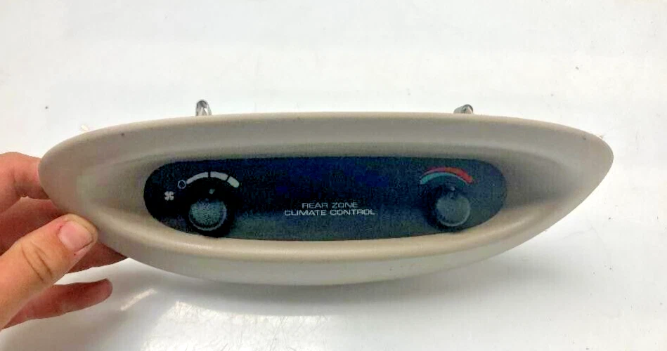 Control de clima trasero Chrysler Town & Country 2001-2007 P/N 4685797AA original OEM Foto 1 de 4