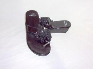 Simply Vera Vera Wang Black Beaded Embellished Thong Sandals Size 7/8 M 2" Wedge