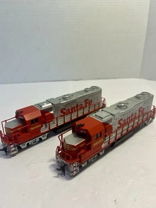 Santa Fe 3500 & 3600 Locomotive HO scale model trains Untested 24293 & 23195 - Picture 1 of 19