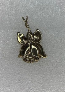 Ciondolo fiore tono oro  - Foto 1 di 6