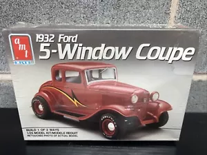 AMT #6578 KIT MODELO PLÁSTICO ESCALA 1:25 FORD 1932 CUPÉ 5 VENTANAS EN CAJA SELLADA - Imagen 1 de 1
