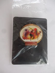 Disney Pixar The Incredibles Film Pin 1.5" wide Collector Pin #61379 - Picture 1 of 3
