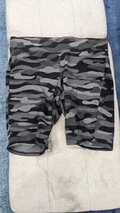 Torrid Plus Size Brushed Camo Camouflage Bike Short Gr. 1X - Bild 1 von 5