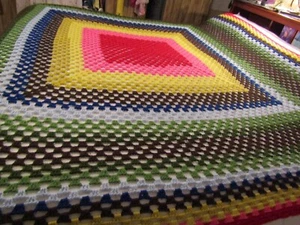 Afgano, manta, tiro - para cama o sofá, suave y cálido - 88x98 pulgadas Queen - limpio - Imagen 1 de 9