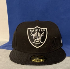 Cappello da uomo New Era 59FIFTY NFL Las Vegas Raiders doppio logo aderente in nero taglia 7 1/8 - Foto 1 di 12