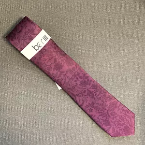 Bar III Men's Slim Skinny Neck Tie Dark Pink Floral 2.5" Blade MSRP $55 - Picture 1 of 3
