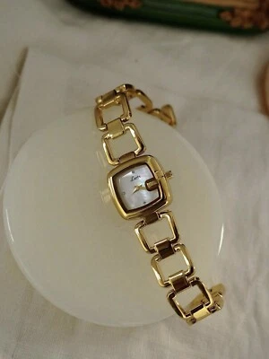 复古金色方脸女士手表 | 法国风格优雅极简主义礼物 — 第 1/4 张图片