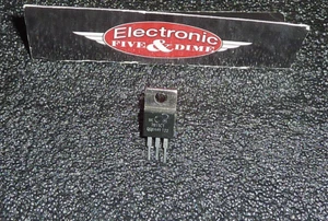MC7815CT - MOTOROLA 15 VOLT 1 AMP VOLTAGE REGULATOR- TO-220 - Picture 1 of 1
