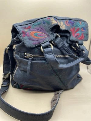 LUCKY BRAND ABBEY Cuero Bordado Negro Cartera Hobo Hippie Boho Italiano ¡LEER! Foto 1 de 4