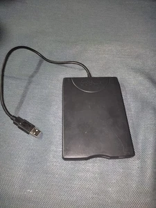 Mitsumi D353FUE Floppy Disk Drive FDD 1.44Mb External 3.5" USB Read/Write *test* - Foto 1 di 6