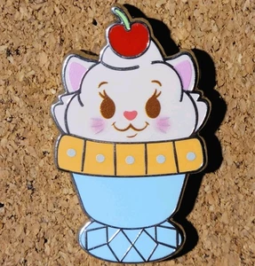 Disney Trading Pins Duchess - Creme Brulee Milkshake - Aristocats - Bild 1 von 3