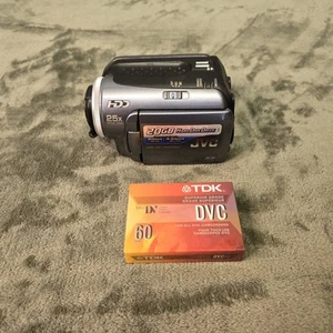 JVC Everio GZ-MG20U 20GB Hard Disk Drive 25x Optical Zoom Camcorder Video Camera - Picture 1 of 8