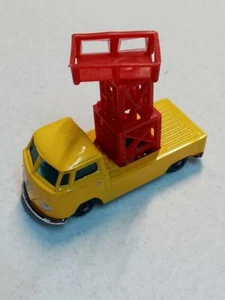 Vintage VW 1:64 HUSKY AIRPORT LIFT truck OF single cab....RARE VERY CLEAN - Picture 1 of 3
