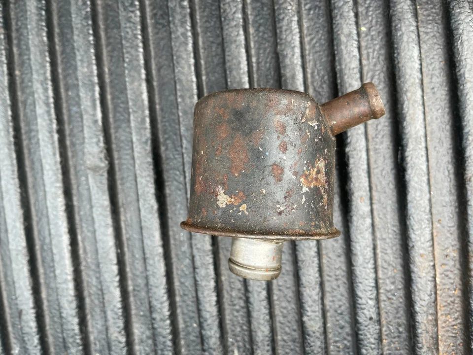 1969 dodge charger breather valve cover air cleaner b-body coronet satellite 68 - Image 1 of 4