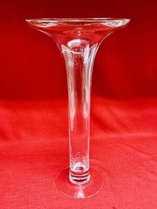 Extra tall-20 3/4” Clear Glass Flower Vase Centerpiece  - Picture 1 of 4