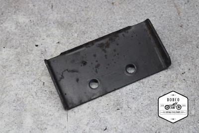 Honda CB200 1974 soporte de montaje del tanque de combustible trasero N11-3028.s Foto 1 de 4