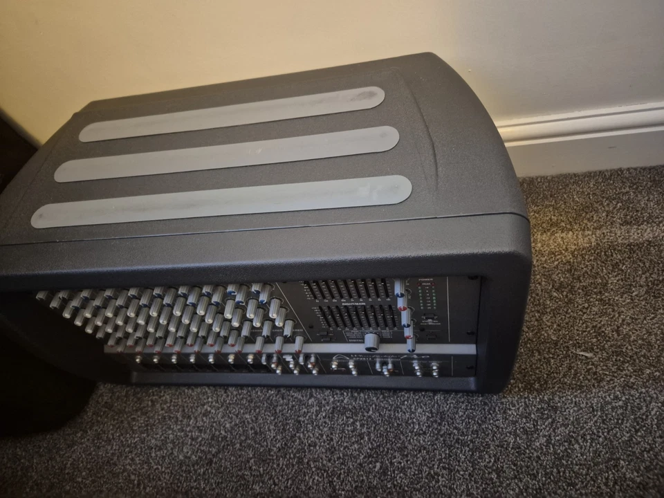 Mackie 408s 8 Channel 500 Watt Mixer - Image 1 of 1