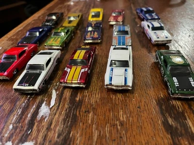 Hot Wheels 1969 Ford Torino Talladega Lote Suelto de 15 Variaciones + Lote de Fundas Foto 1 de 4