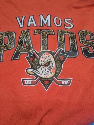 Anaheim Ducks Día de los Muertos Pancho Foto 1 de 4