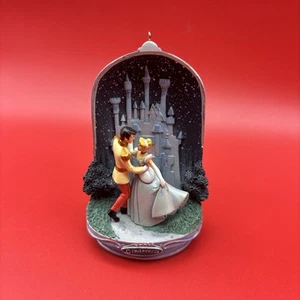 Cuaderno de bocetos Disney Príncipe Cenicienta adorno encantador iluminar baile - Imagen 1 de 10
