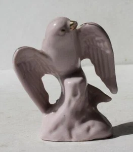 Vogel Figur rosa Vogel mit Goldakzenten Keramik handbemalt Made in Japan Fig - Bild 1 von 1