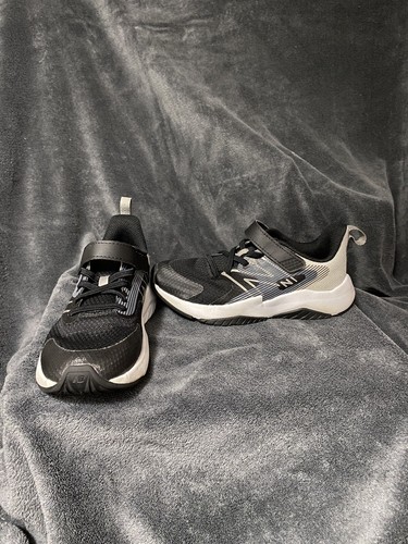 New Balance Rave Run v2 Nero Bianco Noir Bianco Taglia 1 5 Indossato Una Volta. Us intime ottimeioni
