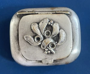 Poudrier Pilulier Art Nouveau décor GUI Vintage Misletoe metal Pillbox - Picture 1 of 6