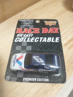 Action racing 1/64 NASCAR diecast #6 Valvoline Mark Martin High Performance 1996 - Image 1 of 4