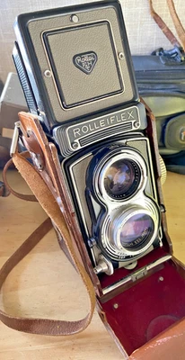 ROLLEIFLEX DBP DBGM  Carl Zeiss  Tessar F3.5 75mm T 2131681  Ex Pro w/case - Image 1 of 4