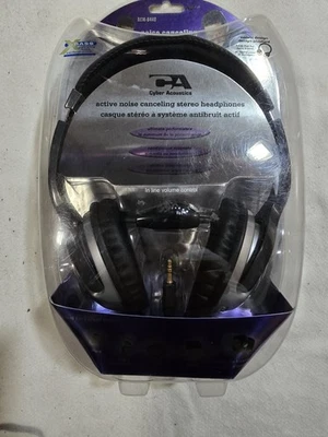 NUEVO Auriculares estéreo Cyber Acoustics ACM-8440 con control de volumen en línea Foto 1 de 3