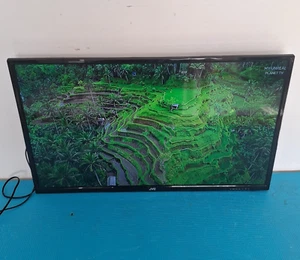 JVC LT-32C350 32" HD Ready LED TV HDMI USB SCART - Black - Picture 1 of 8