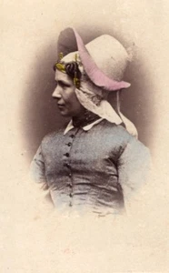 Netherlands Traditional Fashion hand colored Photo 1870 - Picture 1 of 4