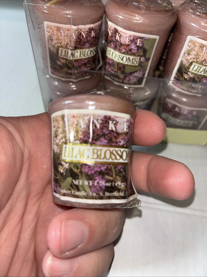 Lilac Blossoms Yankee Candle Votives Retirado Lote De 15 Con Estuche  Foto 1 de 4