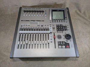 Roland VS-2400CD VS 2400 Digital Studio Workstation Recorder VS-2400 CD READ Des - Picture 1 of 19