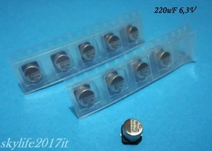 10 pz Condensatori elettrolitici SMD 220uF 6,3V 6x5mm - 10 pezzi condensatore - Foto 1 di 1