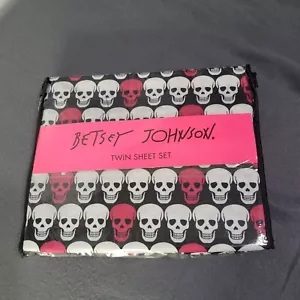 BETSEY JOHNSON Pink White Skulls Black Twin Size Sheet Set - Picture 1 of 7
