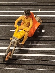HOT WHEELS RRRUMBLERS 3 SQUEALER ORANGE SEAT W/ RIDER & GUIDE NICE!!!! - Picture 1 of 3