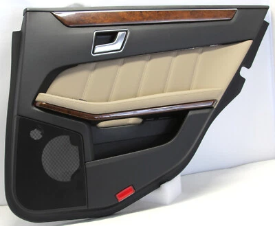 ✅ 2010-13 MERCEDES-BENZ E350 OEM PUERTA TRASERA INTERIOR PANEL MOLDURA DERECHA NEGRO BEIGE Foto 1 de 4