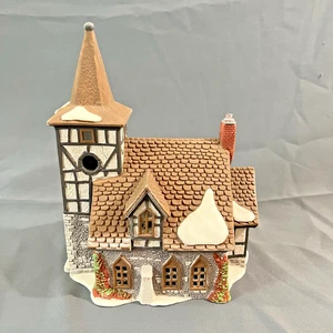 Dept 56 Dickens’ Village Old Michaelchurch 5562-0 illuminato Bldg, scatola, funzionante, vintage - Foto 1 di 13