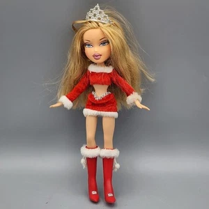 Bratz Holiday Christmas Cloe Doll - Santa Skirt Crown Sweater Blonde Boots Chloe - Picture 1 of 7