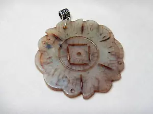 VINTAGE CHINESE CARVED STONE PENDANT - Picture 1 of 3