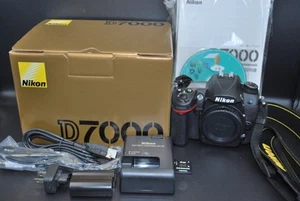 Nikon D7000 16.2MP Digital SLR Camera Body Bundle Free Shipping - Picture 1 of 14
