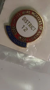 Vintage Union Pensioner Lapel Pin UMWA District #12 Illinois NOS Collectible - Picture 1 of 4