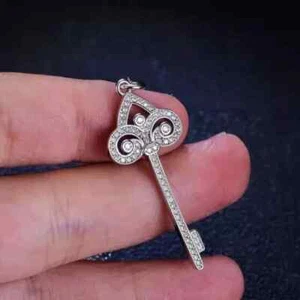 1 Ct Round Cut Real Moissanite Women's Key Pendant 14k White Gold Plated - Picture 1 of 3