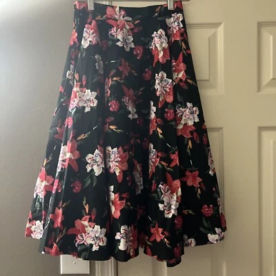 Falda Círculo Floral Hell Bunny Estilo Años 50 Rockabilly Pinup 100% Algodón Talla XS Foto 1 de 4