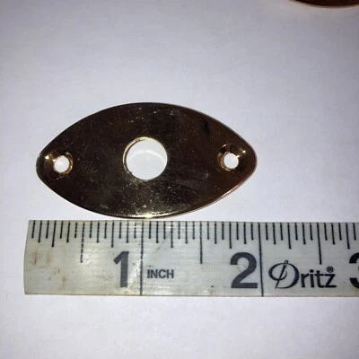 2 GUITARRA ELÉCTRICA NUEVA CURVA DE METAL DORADO 1/4 PULGADA CONECTOR DE ENTRADA Placa Foto 1 de 4