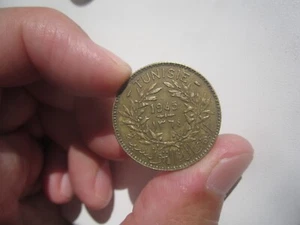 1945 TUNISIA 2 FRANCS - Picture 1 of 2