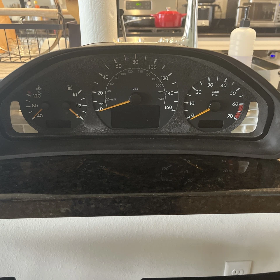 Velocímetro 210 tipo estação cluster Wgn compatível com 00-03 Mercedes E-Class 1330263 - Imagem 1 de 4