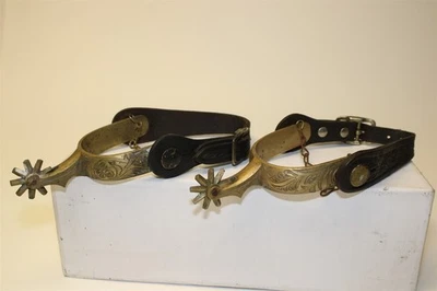 Juego de espuelas de montar occidentales vintage con correa de cuero vaquero antiguo ornamentado Foto 1 de 4
