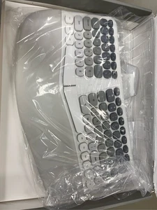 Ergonomic Wireless Keyboard and Mouse Set Creamy Wireless Keyboard Silent Mice S - Picture 1 of 2